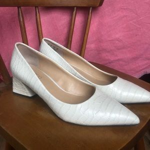 Pointed toe low heals ,Franco Sarto , size 9 , cream white